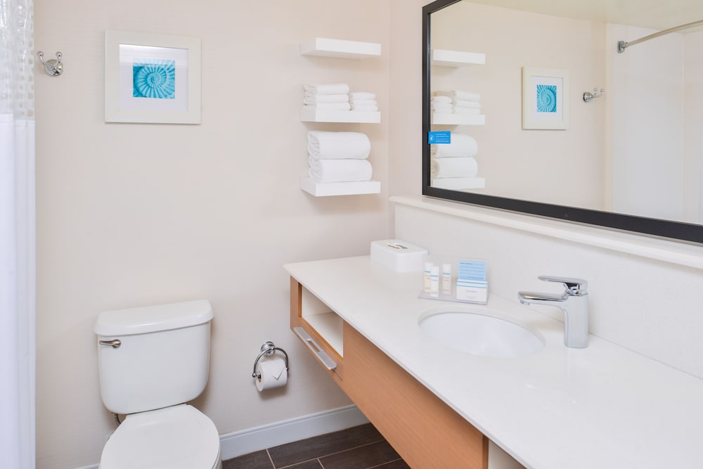 Country Inn & Suites By Radisson, Vero Beach-I-95, FL - thumb 3