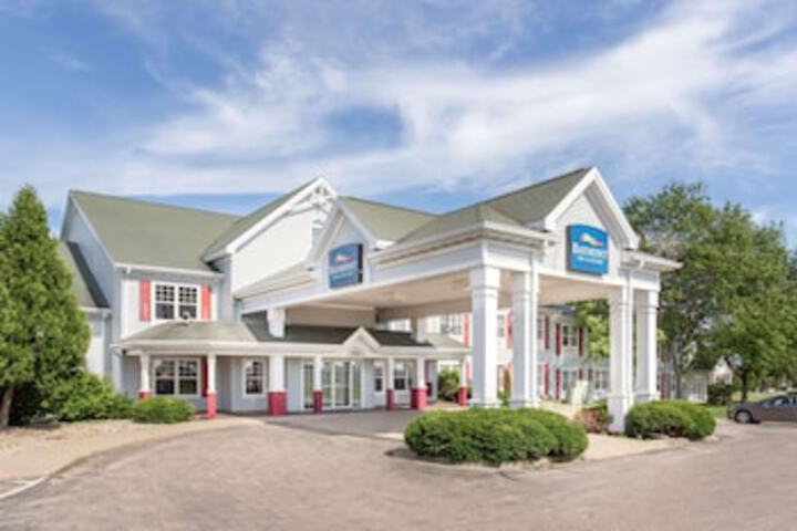 Baymont By Wyndham Waunakee