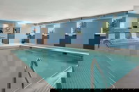 Days Inn  Suites by Wyndham Romeoville