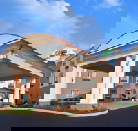 Holiday Inn Express  Suites Akron Regional Airport Area an IHG Hotel - Accommodation Rooms