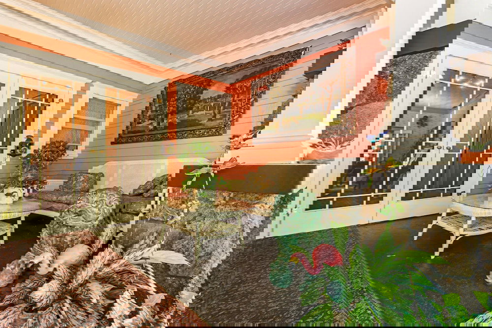 Manoa Valley Inn - thumb 1