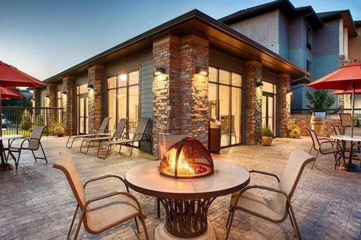 Best Western Plus Dayton Hotel & Suites - thumb 1