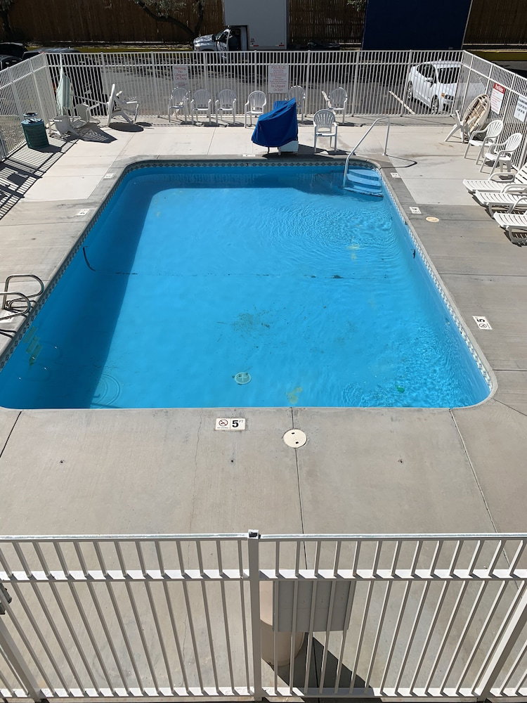 Motel 6 Grants, NM - thumb 5