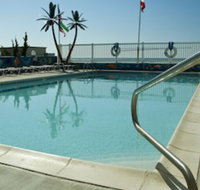 Coliseum Ocean Resort - Accommodation Rooms