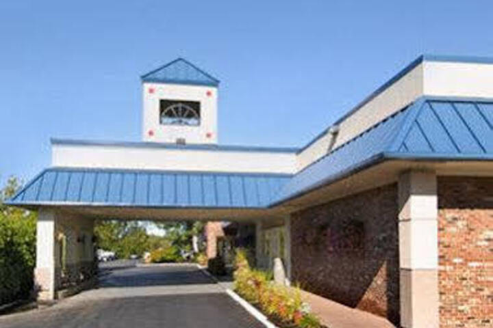 Days Inn & Suites Latham / Albany North - thumb 6