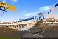 Super 8 by Wyndham Rahway/Newark