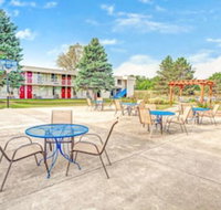 Travelodge by Wyndham Adrian - Accommodation Rooms