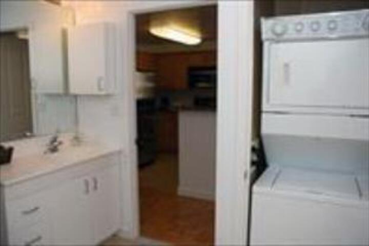 Luxy Suites Harborside - thumb 0