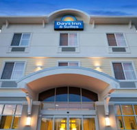 Days Inn  Suites by Wyndham Altoona - Accommodation Rooms