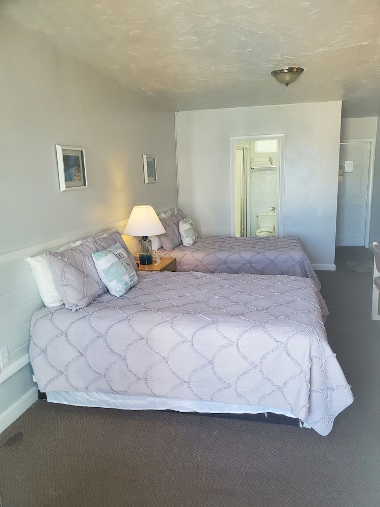 Coastal Waters Inn - thumb 6