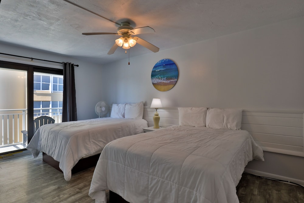 Coastal Waters Inn - thumb 4