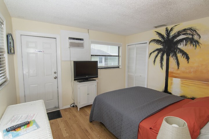 Sun Burst Inn - thumb 4