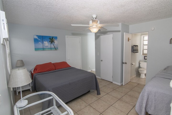 Sun Burst Inn - thumb 7