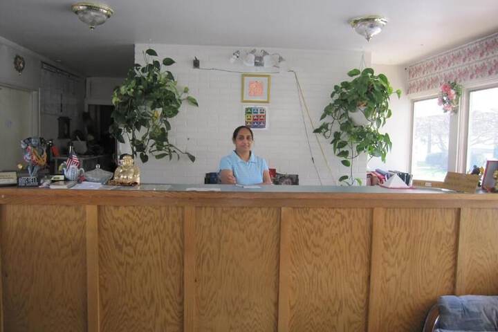 Budget Inn Fairport - thumb 5