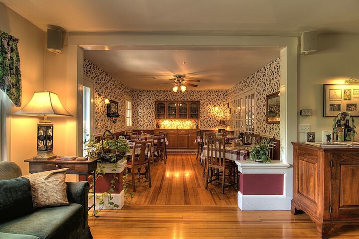 Cabernet Inn - thumb 7