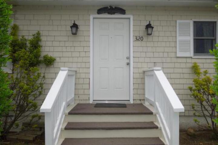 The Captains Quarters - thumb 0