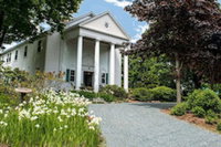 Anne's White Columns Inn