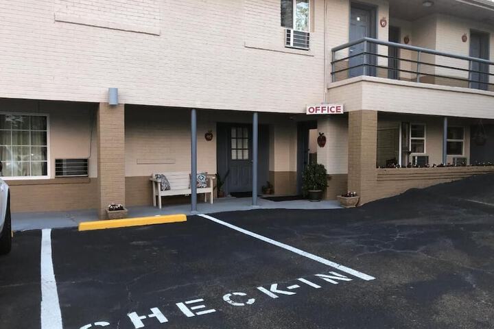 Ellijay Inn - thumb 3