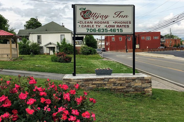 Ellijay Inn - thumb 1