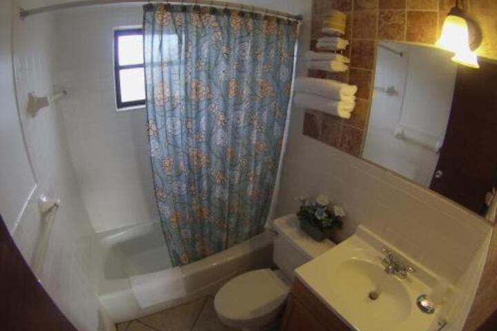 Lago Motor Inn - thumb 3