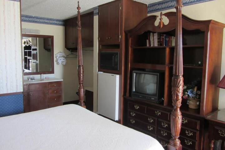 Warrick Plaza Inn - thumb 4