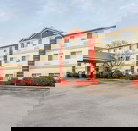 Comfort Inn  Suites East Moline near I-80 - Accommodation Rooms