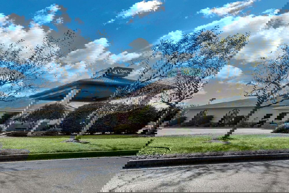 Quality Inn - thumb 0