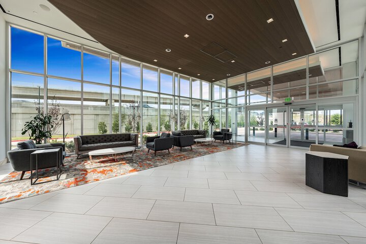 Crowne Plaza Suites Arlington - Ballpark - Stadium, An IHG Hotel - thumb 1