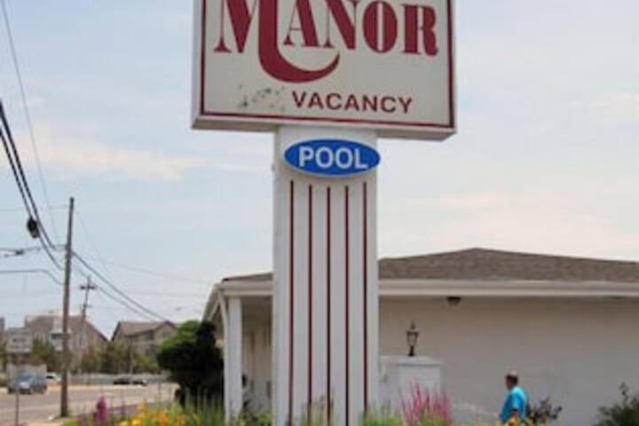 Point Pleasant Manor - thumb 3