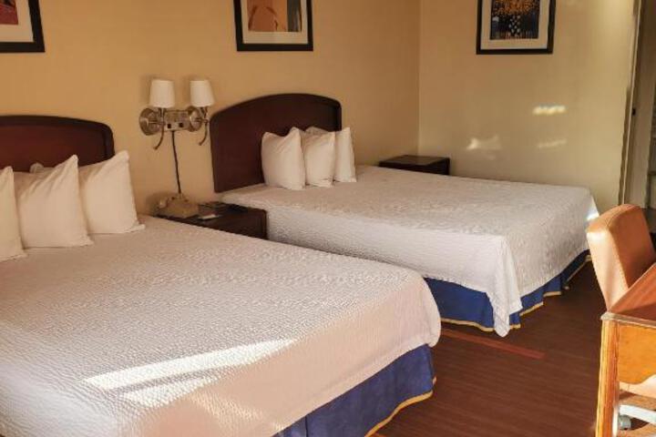 Eunice Plaza Motel - thumb 5