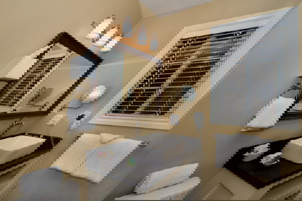 J Patrick Inn - thumb 5