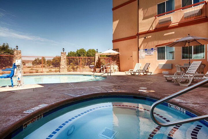Best Western Plus Zion West Hotel - thumb 4