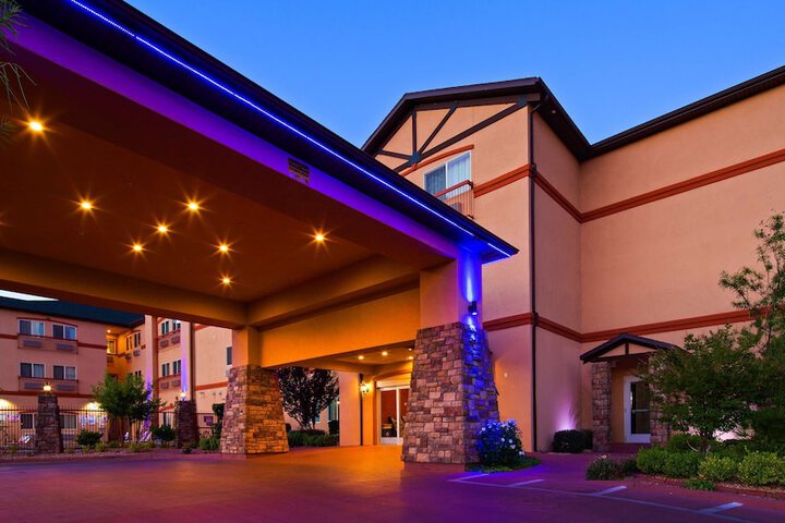 Best Western Plus Zion West Hotel - thumb 2