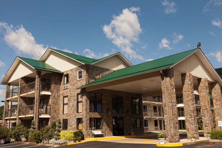 Cherokee Lodge - thumb 1