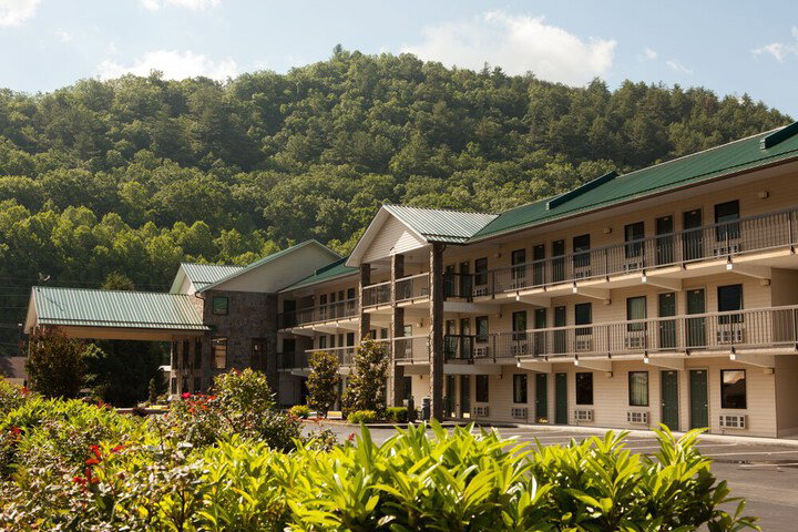 Cherokee Lodge - thumb 2