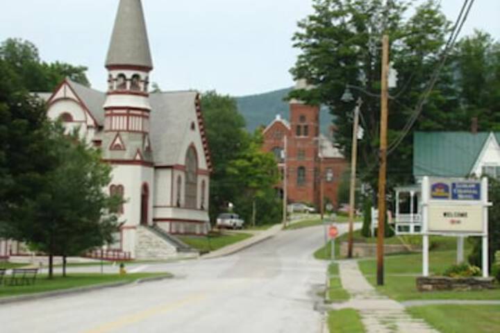 Ludlow Colonial Motel - thumb 1