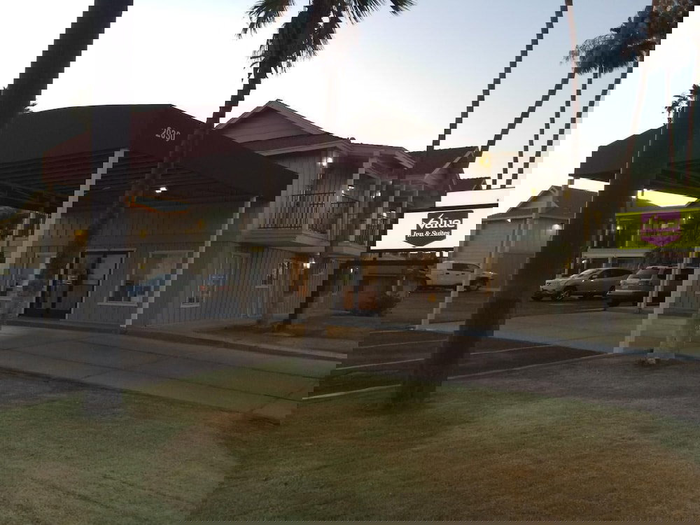 Value Inn & Suites - thumb 1