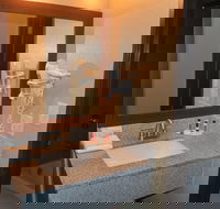 Super 8 by Wyndham Altoona - Accommodation Rooms