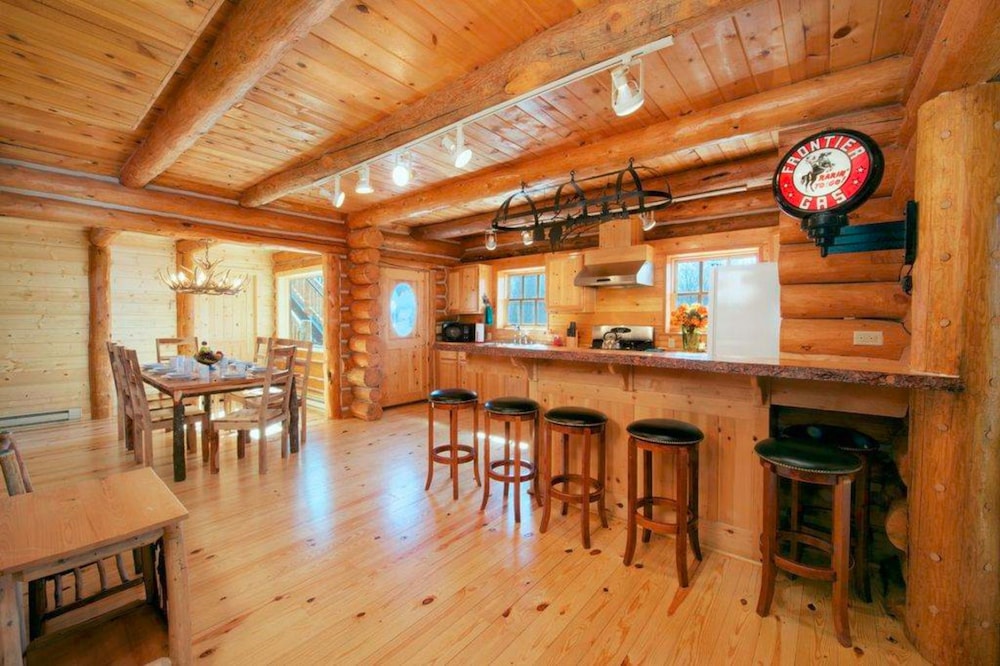 Macker's Cabin By JHRL - thumb 2