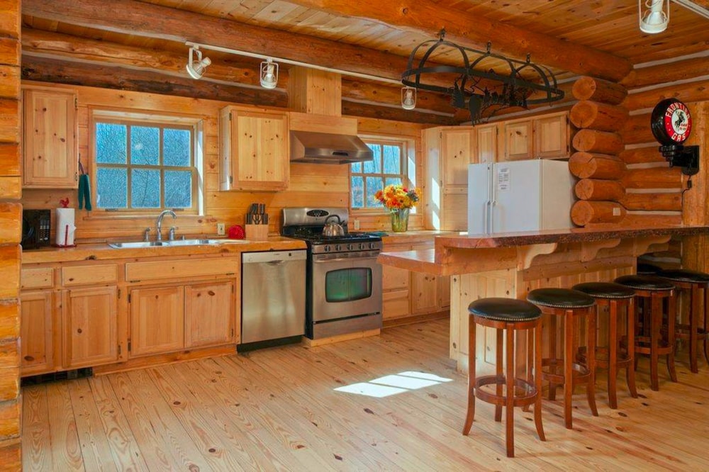 Macker's Cabin By JHRL - thumb 6