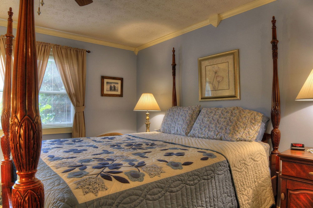 Los Gatos Bed & Breakfast - thumb 3
