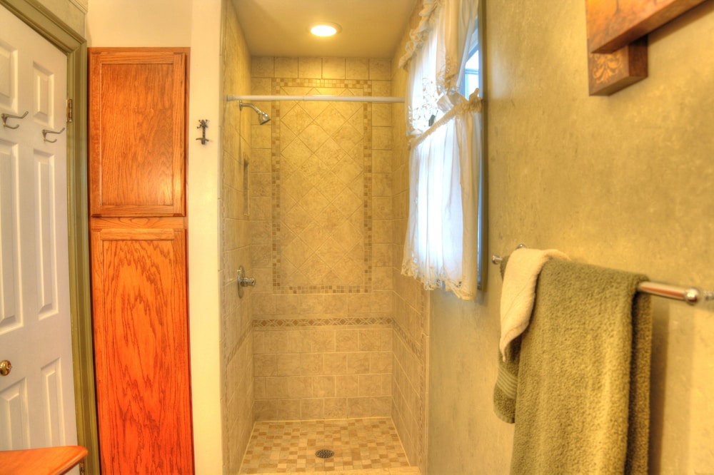 Los Gatos Bed & Breakfast - thumb 2
