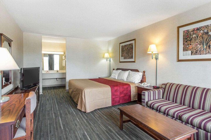 Econo Lodge - thumb 4