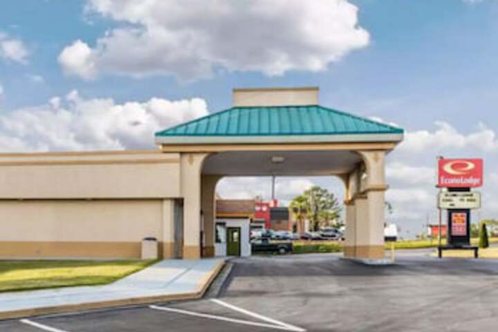 Econo Lodge - thumb 0