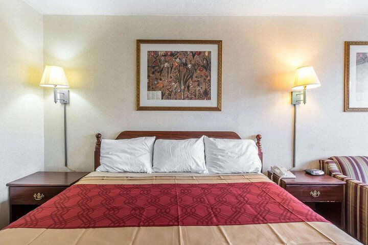 Econo Lodge - thumb 5