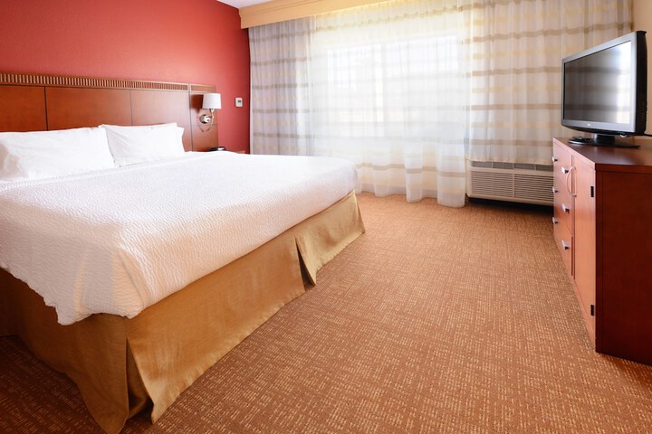 Courtyard By Marriott Dallas Arlington/Entertainment Dist - thumb 4