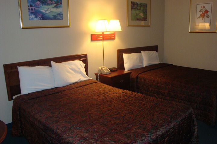 Rodeway Inn - thumb 7