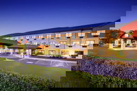 Holiday Inn Express  Suites Aurora - Naperville an IHG Hotel