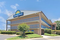 Days Inn by Wyndham Charlotte Northlake