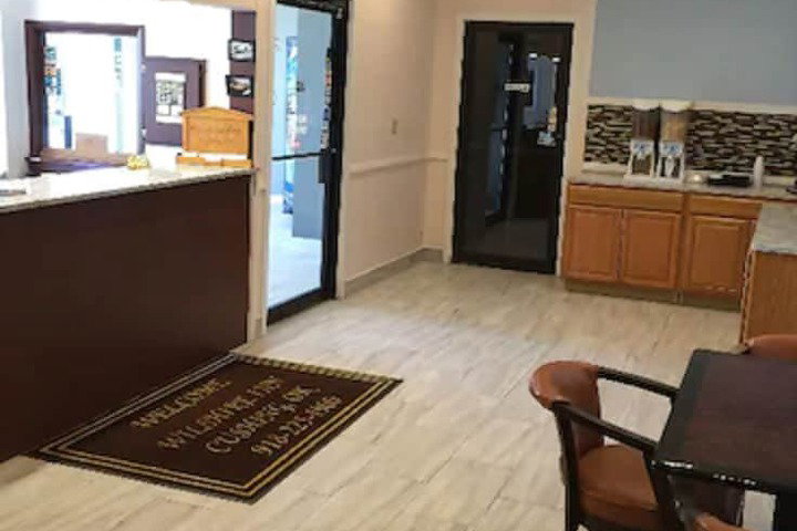 Wilshire Inn - thumb 5